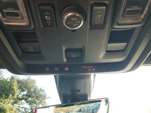 Used 2022 GMC Yukon Denali w/ Denali Premium Package image 42