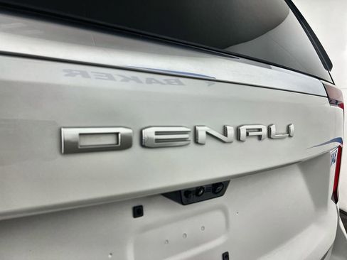 Certified 2025 GMC Yukon XL Denali w/ Denali Reserve Package AWD/4WD image 34