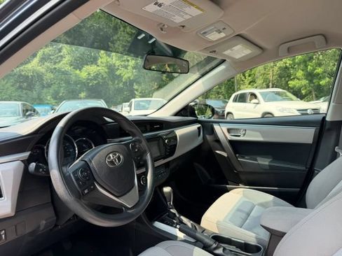 Used 2016 Toyota Corolla LE FWD image 10