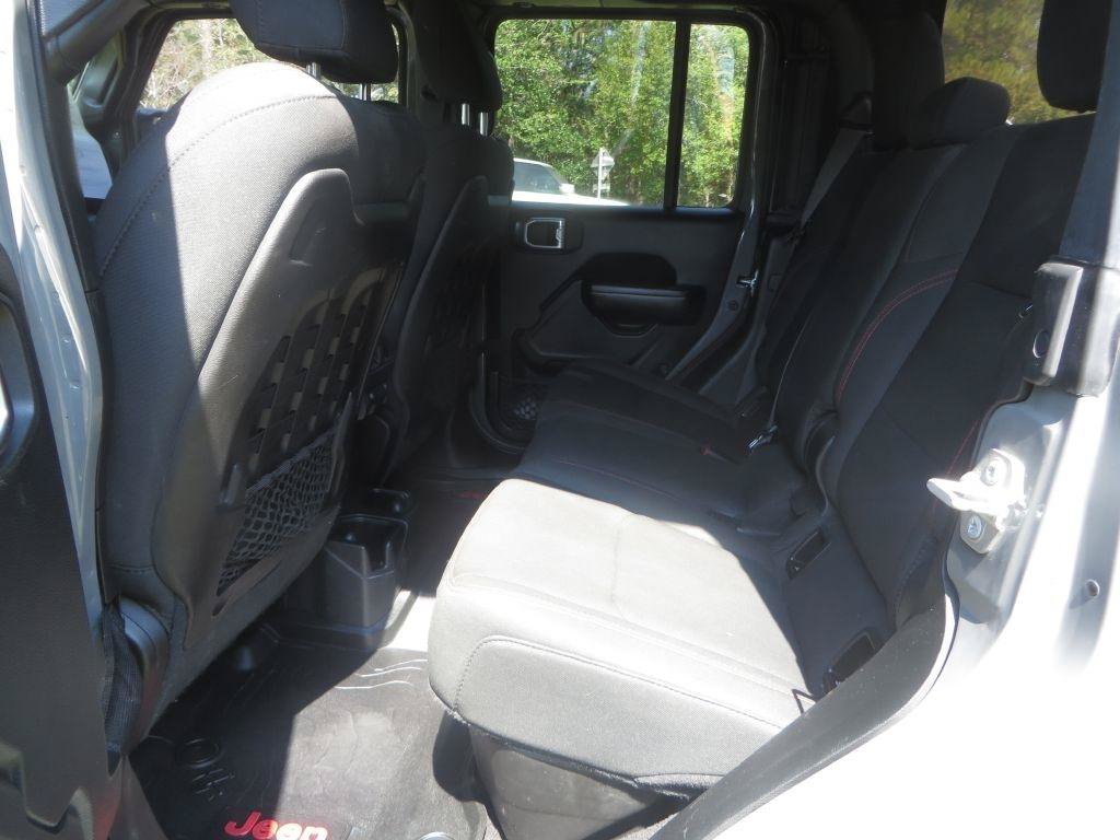 Used 2020 Jeep Gladiator Rubicon w/ Cold Weather Group AWD/4WD image 27