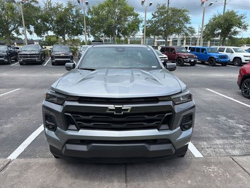 Used 2024 Chevrolet Colorado LT w/ LT Convenience Package III RWD image 2