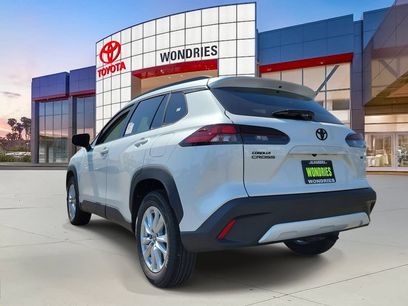 New 2026 Toyota Corolla Cross LE w/ Moonroof Package