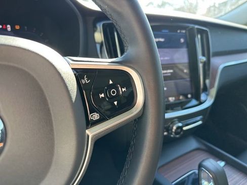 Certified 2025 Volvo V60 B5 Cross Country Plus image 28