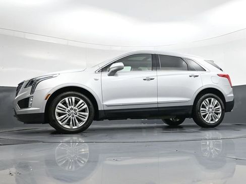 Used 2019 Cadillac XT5 Premium Luxury AWD/4WD image 38