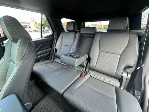 New 2026 Toyota 4Runner TRD Off-Road Premium AWD/4WD image 18