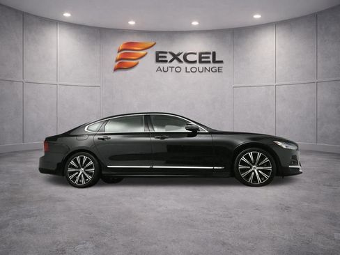 Used 2023 Volvo S90 B6 Plus image 39