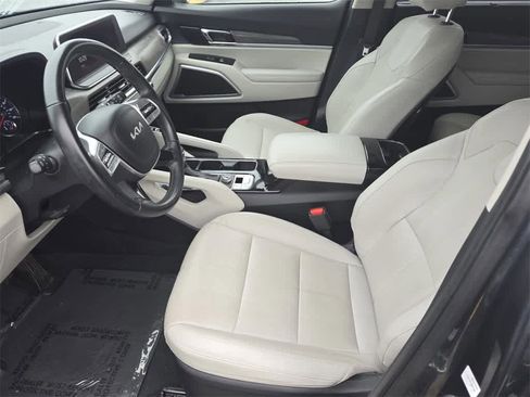 Used 2022 Kia Telluride EX w/ EX Premium Package image 15