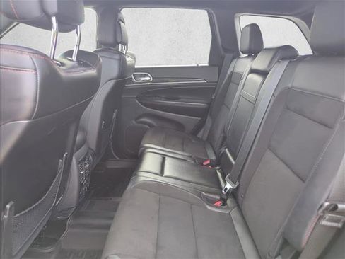 Used 2018 Jeep Grand Cherokee Trailhawk AWD/4WD image 18