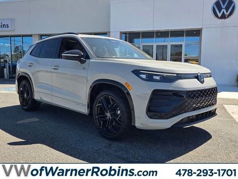 New 2026 Volkswagen Tiguan SE R-Line image 1