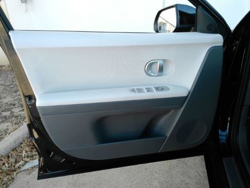 Used 2023 Hyundai Ioniq 5 SE image 13