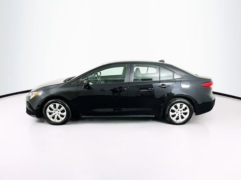 Used 2025 Toyota Corolla LE image 4