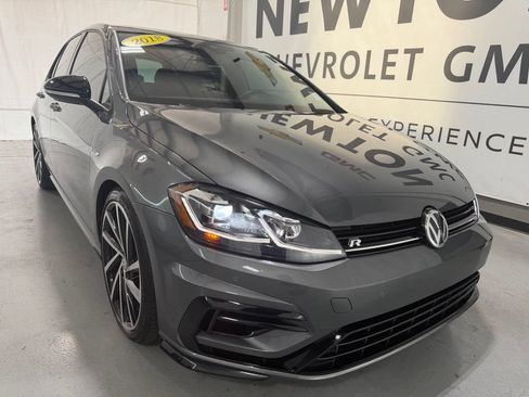 Used 2018 Volkswagen Golf R 4-Door AWD/4WD image 41