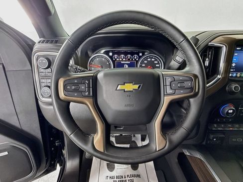 Used 2023 Chevrolet Silverado 2500 High Country w/ Z71 Off-Road Package AWD/4WD image 12