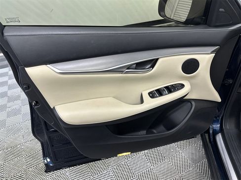 Used 2022 INFINITI QX50 Luxe image 11