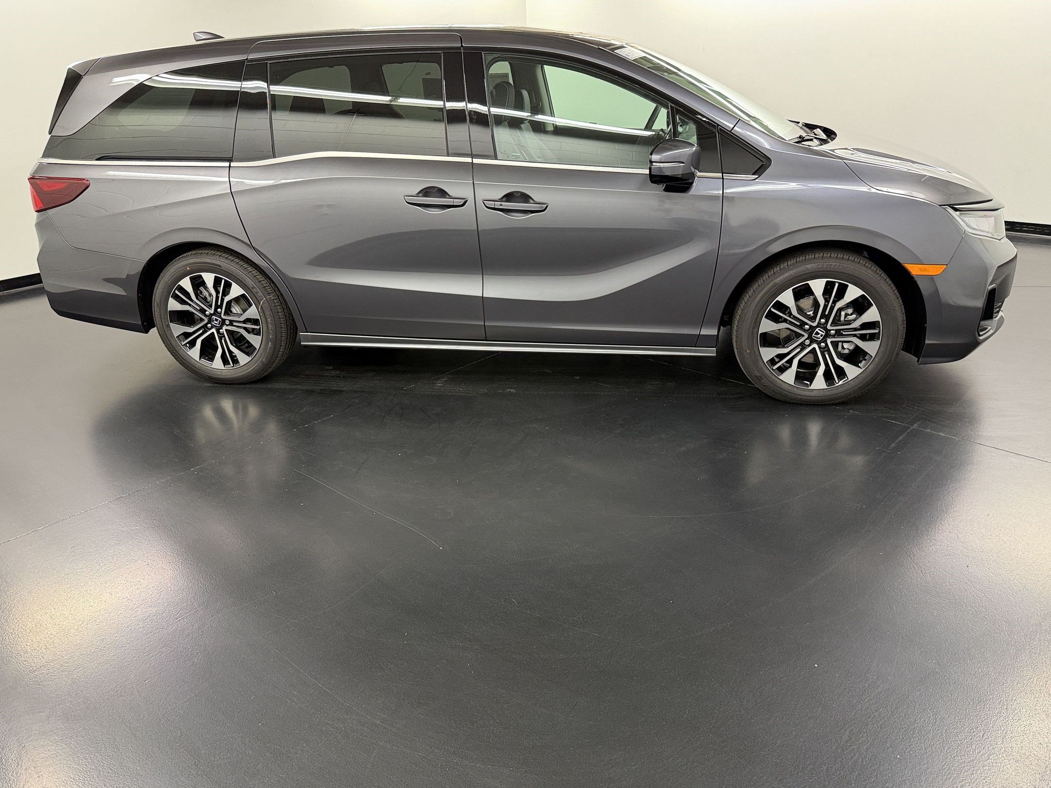 New 2027 Honda Odyssey Elite image 8