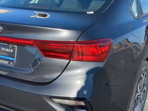 Used 2021 Kia Forte LXS image 11