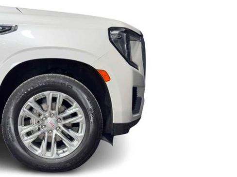 Used 2023 GMC Yukon XL SLT w/ SLT Premium Package RWD image 8