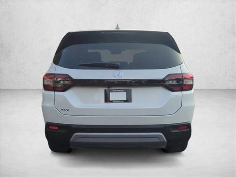 New 2025 Honda Pilot EX-L image 8