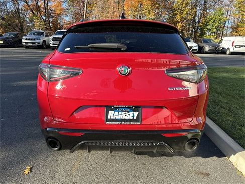 New 2025 Alfa Romeo Stelvio Sprint image 7