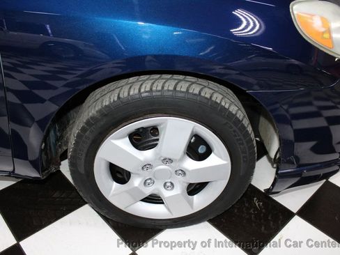 Used 2005 Toyota Matrix image 35