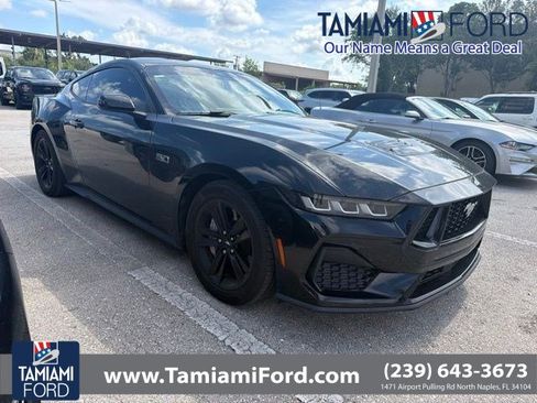 Used 2024 Ford Mustang GT RWD image 1