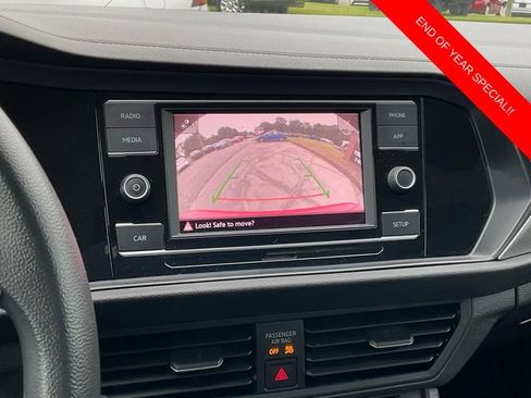 Used 2019 Volkswagen Jetta S image 17