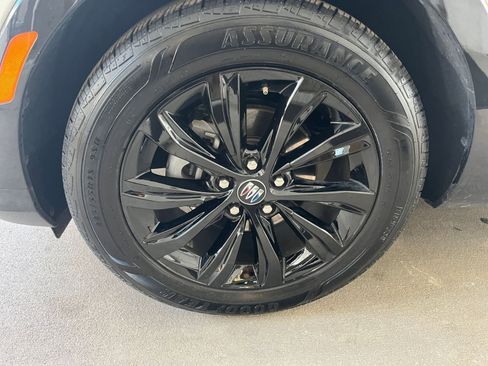 Used 2025 Buick Envista Sport Touring image 30