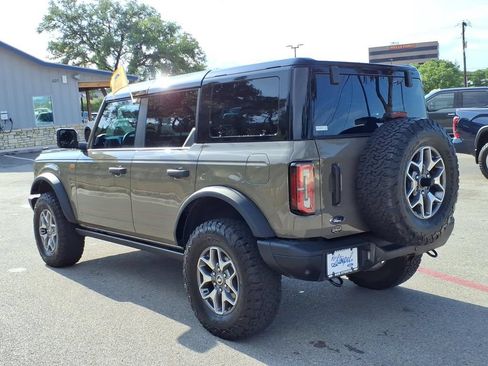 Certified 2025 Ford Bronco Badlands AWD/4WD image 9