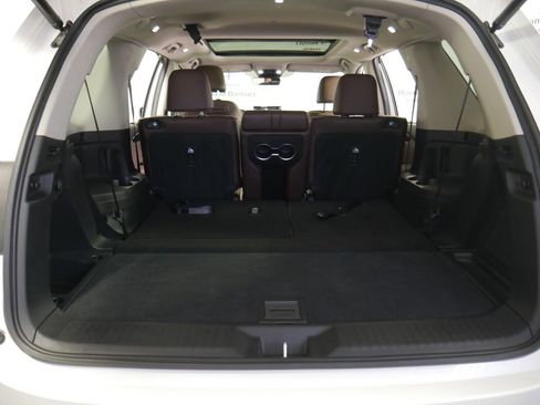 Used 2025 Honda Pilot Elite image 10