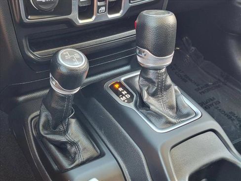 Used 2023 Jeep Wrangler Unlimited w/ Cold Weather Group AWD/4WD image 11