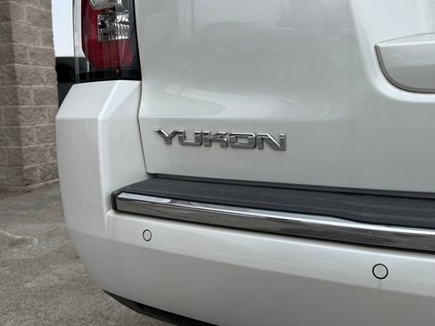 Used 2019 GMC Yukon Denali image 12