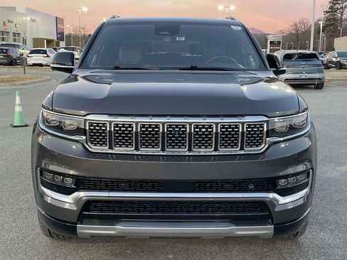 Used 2024 Jeep Grand Wagoneer L Series III image 23
