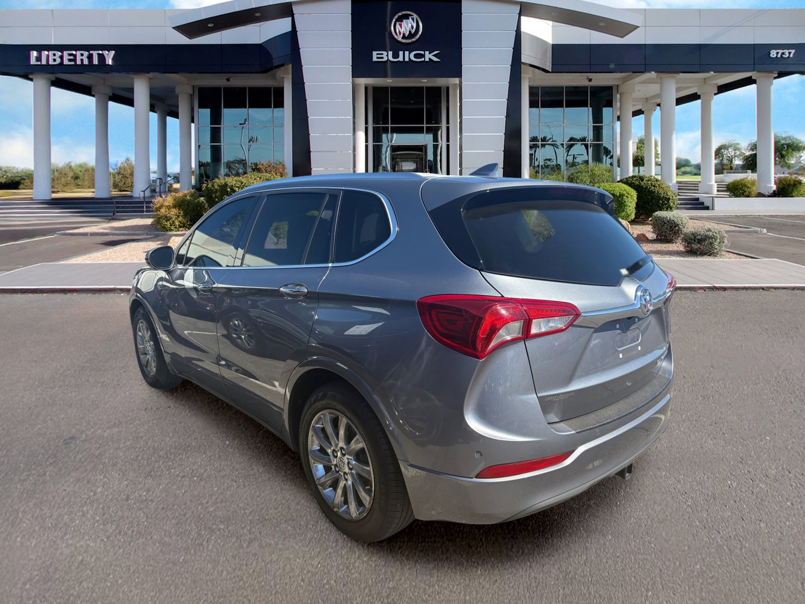 Used 2019 Buick Envision Essence w/ LPO, Active Package FWD image 3