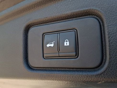Used 2024 Nissan Pathfinder SL w/ Black Appearance Package AWD/4WD image 24
