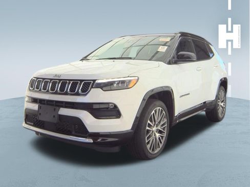 Used 2023 Jeep Compass Limited w/ Elite Group AWD/4WD image 1