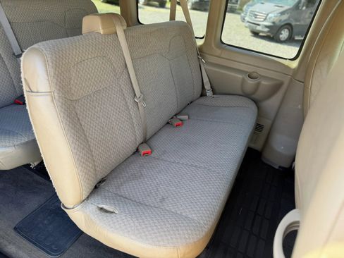 Used 2014 Chevrolet Express 1500 LT w/ LT Preferred Equipment Group AWD/4WD image 10