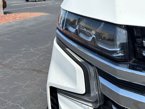 Used 2023 Chevrolet Suburban Premier RWD image 30