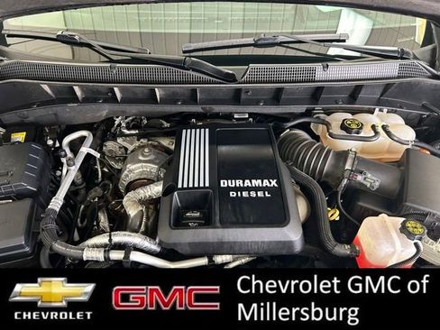 Used 2022 Chevrolet Silverado 1500 High Country w/ Technology Package AWD/4WD image 10