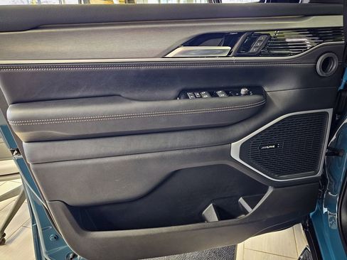 New 2026 Jeep Grand Wagoneer 4WD image 8