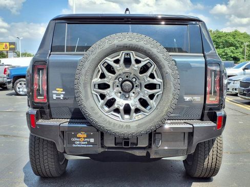 New 2025 GMC Hummer EV 3X image 10