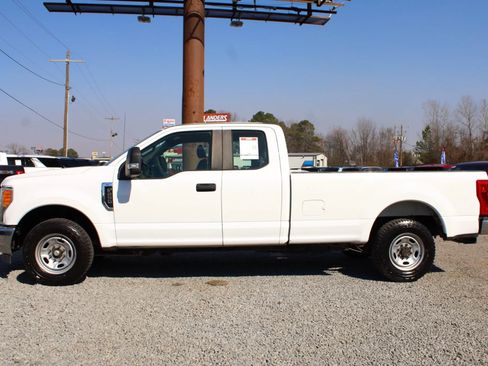 Used 2017 Ford F250 XL w/ Power Equipment Group image 2