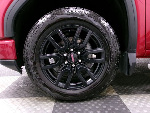 Used 2024 GMC Sierra 1500 Elevation w/ Preferred Package AWD/4WD image 16