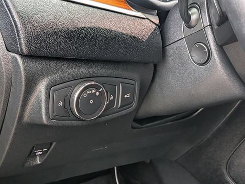 Used 2019 Lincoln MKC Select w/ Select Plus Package FWD image 15
