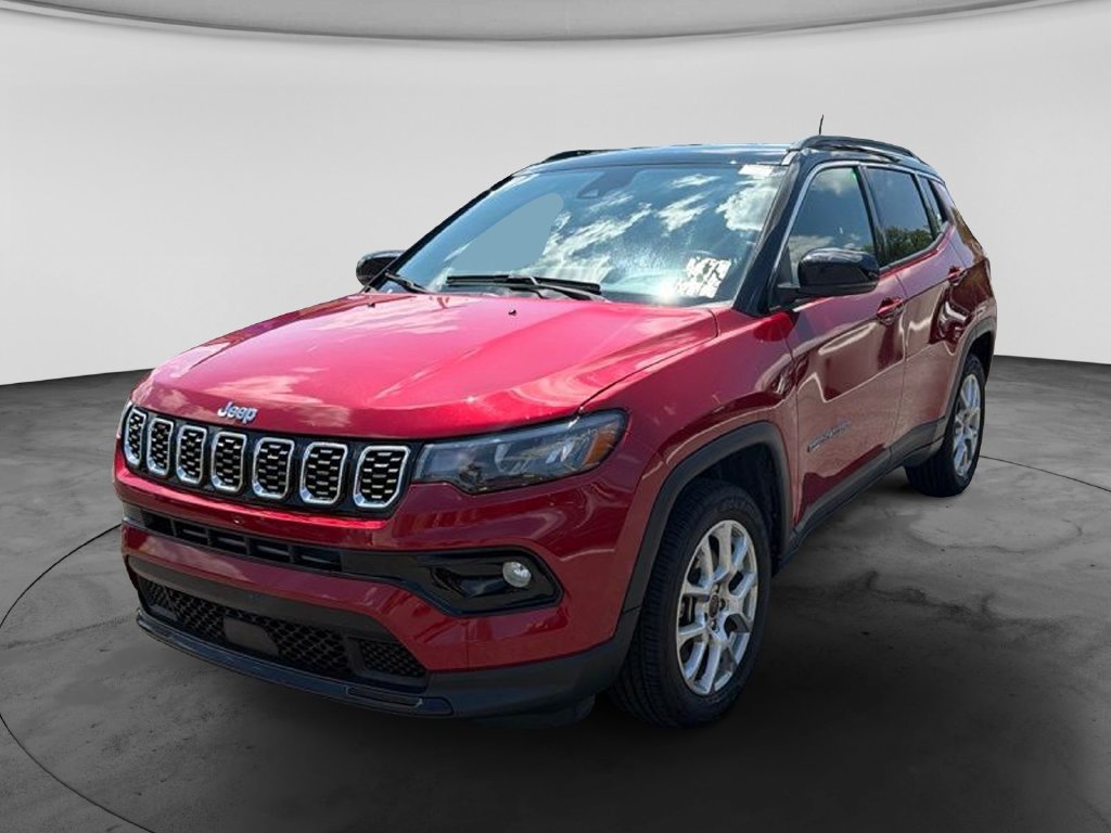 Used 2025 Jeep Compass Limited AWD/4WD image 4