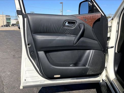 Used 2017 Nissan Armada Platinum AWD/4WD image 21