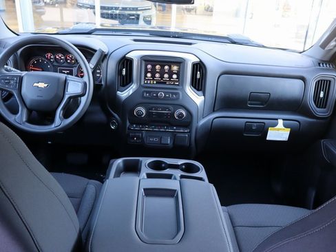 New 2025 Chevrolet Silverado 2500 Custom w/ Custom Value Package image 18