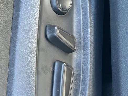 Used 2018 Toyota Camry XSE image 21