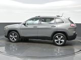 Used 2019 Jeep Cherokee Limited image 3