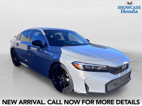 Used 2025 Honda Civic Sport image 6