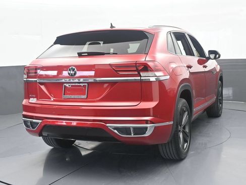 Used 2021 Volkswagen Atlas Cross Sport SE w/ Panoramic Sunroof Package FWD image 5